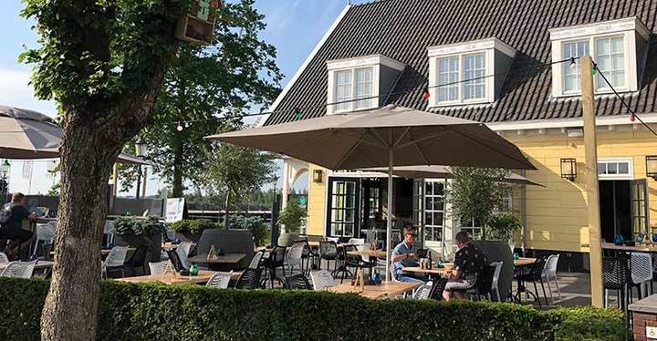 MARINA LOUNGE HUIZEN