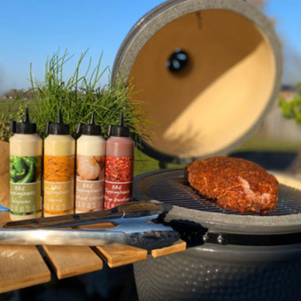 Kant-en-klare BBQ sauzen en rubs