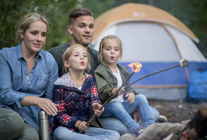 Foto gezin kamperen